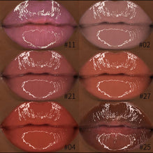 Load image into Gallery viewer, Petite Glossier