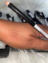 Load image into Gallery viewer, Lip Liner Pencils