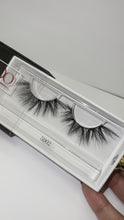 Load and play video in Gallery viewer, Rossi Minks Lashes
