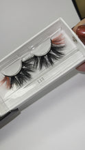 Load and play video in Gallery viewer, Rossi Minks Lashes

